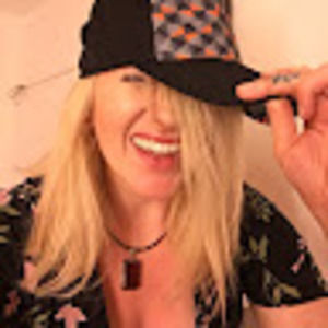 Meet your Posher, Liz